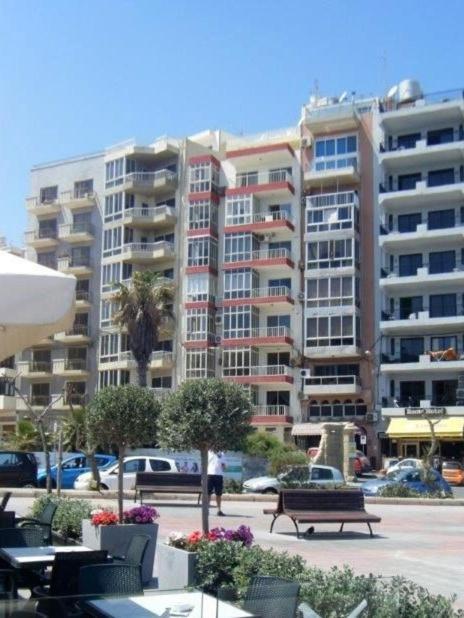 Roma Hotel Sliema Exterior foto